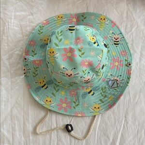 Enodtter Girl’s Bee & Flowers  Bucket Hat NIP
